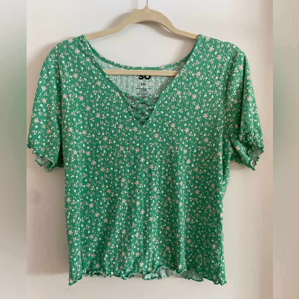 SO Green Floral Short Sleeve Top
